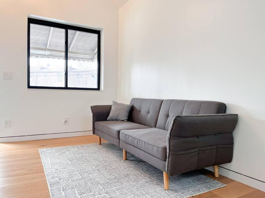 New Ample And Cozy One Bedroom Apt In Brooklyn At Rem-Casa New York Ngoại thất bức ảnh