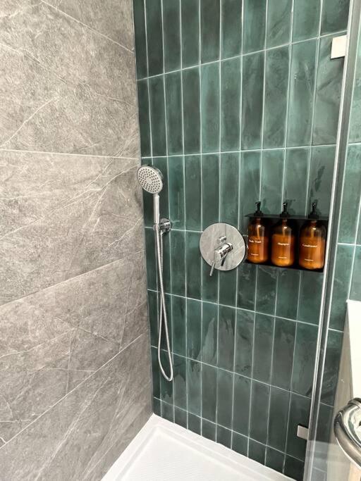 New Ample And Cozy One Bedroom Apt In Brooklyn At Rem-Casa New York Ngoại thất bức ảnh