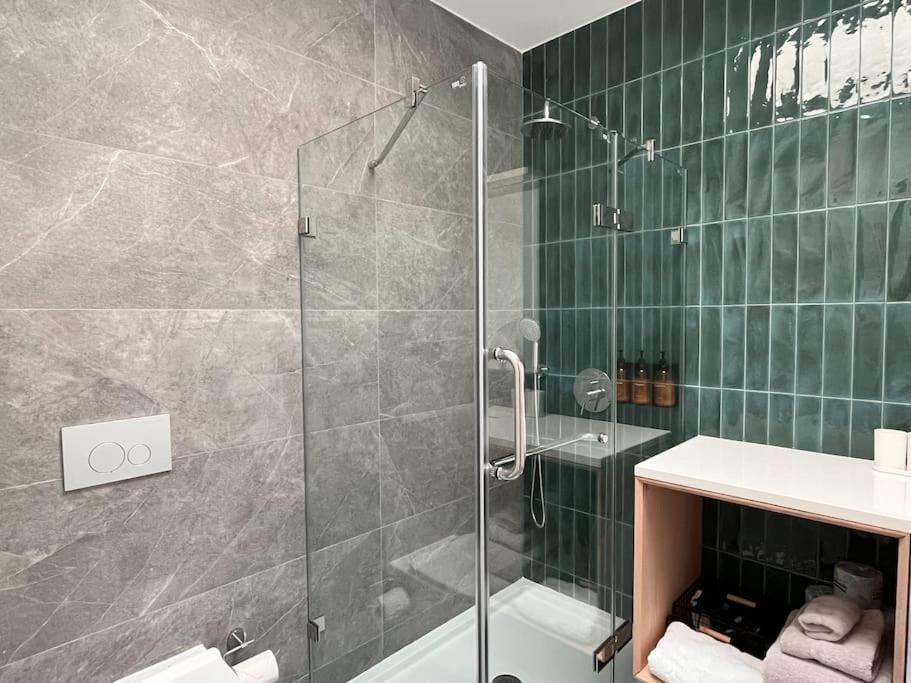 New Ample And Cozy One Bedroom Apt In Brooklyn At Rem-Casa New York Ngoại thất bức ảnh