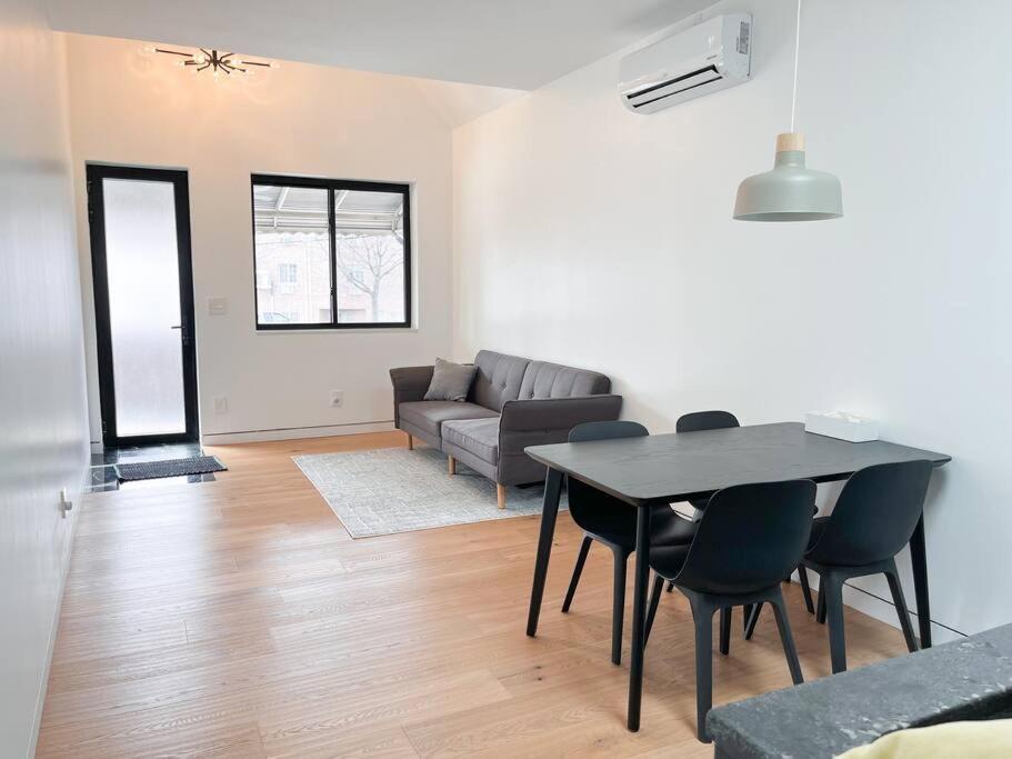 New Ample And Cozy One Bedroom Apt In Brooklyn At Rem-Casa New York Ngoại thất bức ảnh
